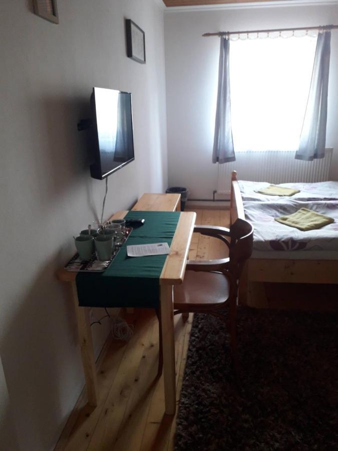 Penzion Na Strelnici Poděbrady Exterior foto